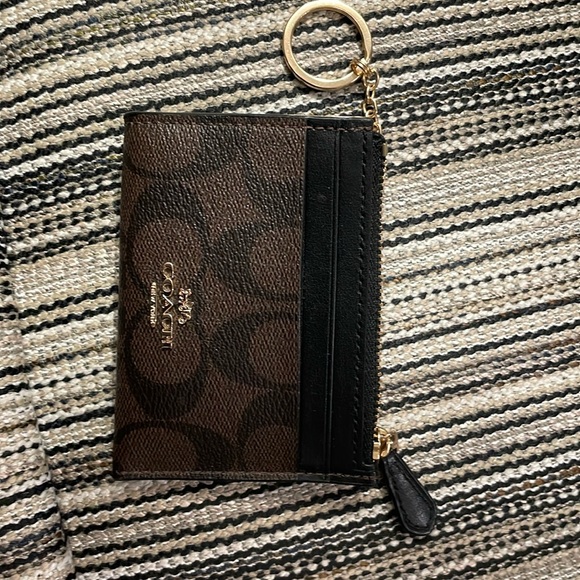 Coach Accessories - Coach outlet key holder zip coin purse!